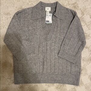H&M Light Gray V-Neck Sweater